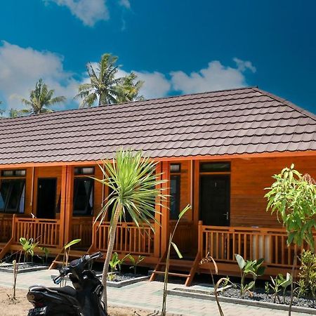 Mandalika Queen Hostel Kuta  Esterno foto